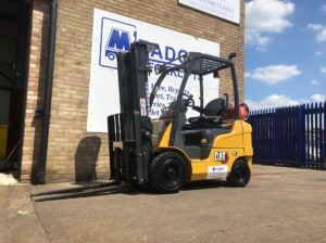 Caterpillar GP20N Forklift