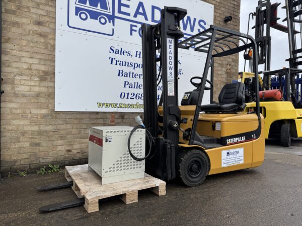 Caterpillar 1.5 Tonne