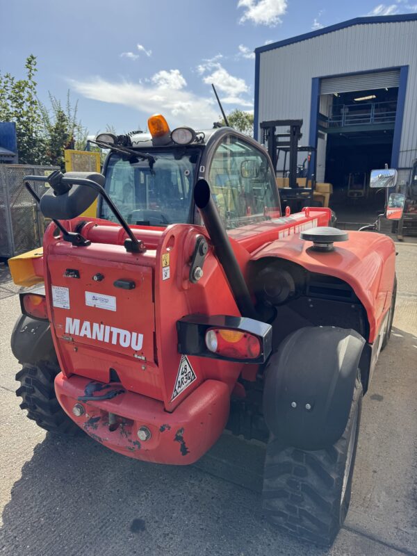 Manitou 2.5 Tonne
