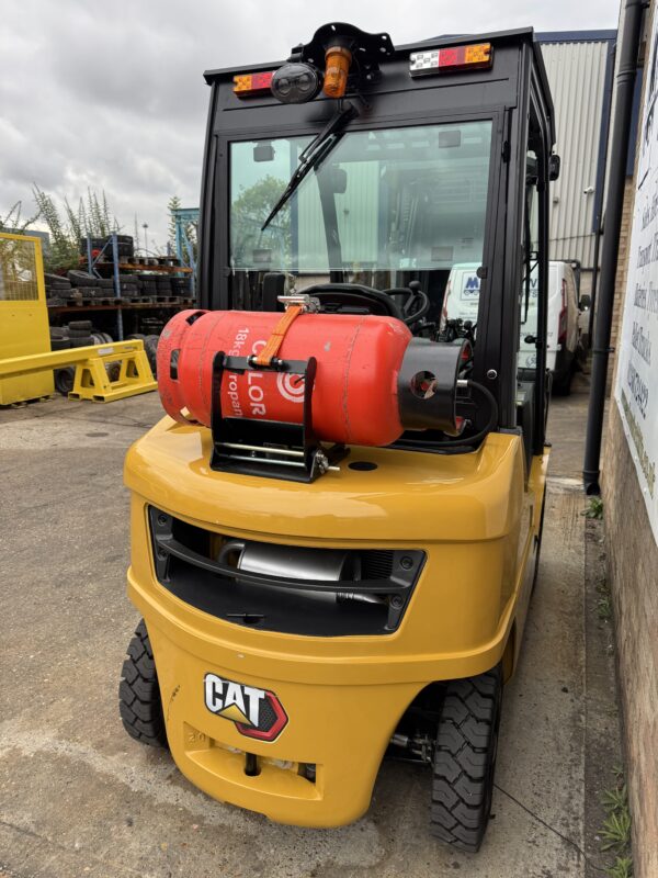 Caterpillar 2 Tonne